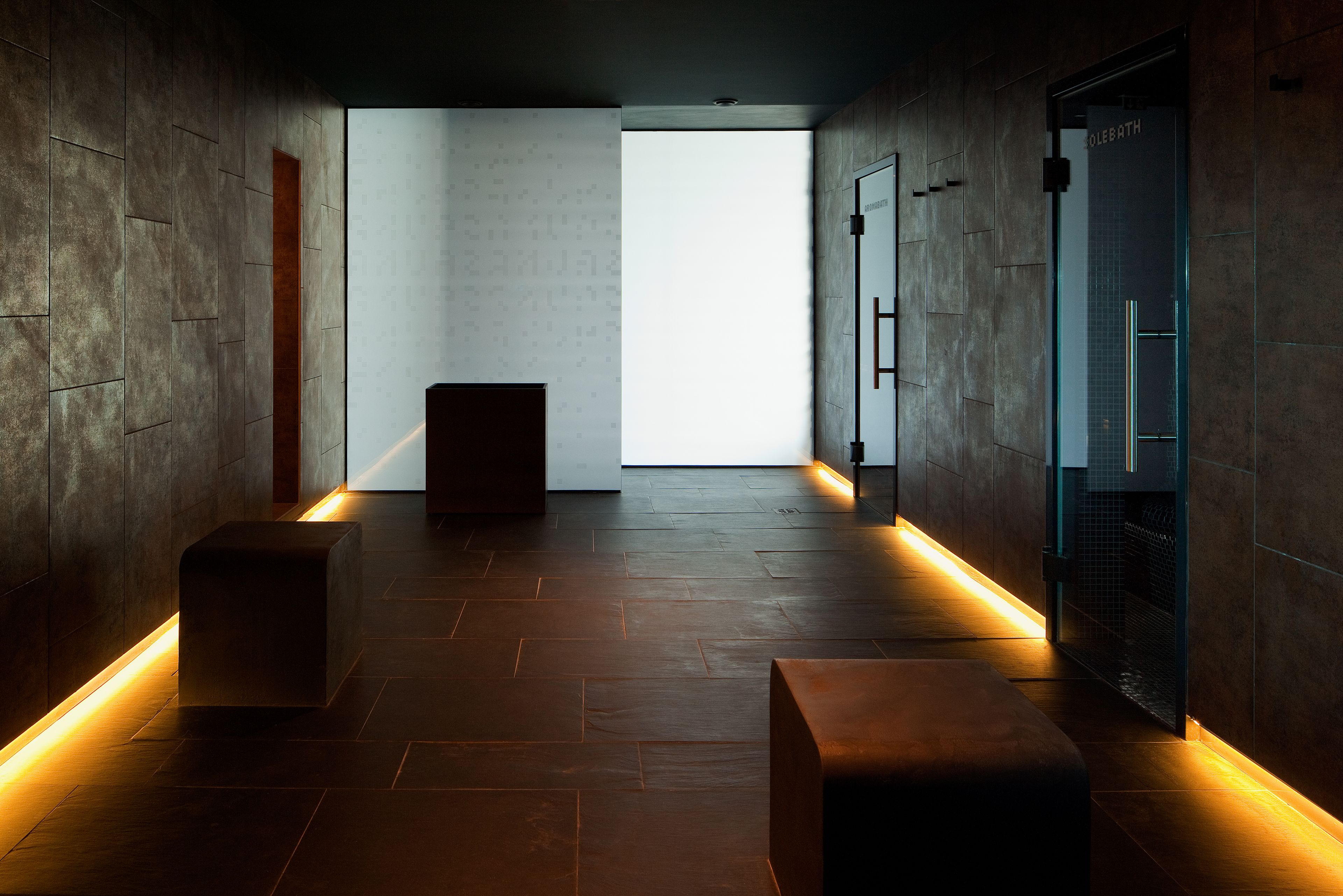 Sauna, hot tub, body treatments, hydrotherapy, aromatherapy, body wraps