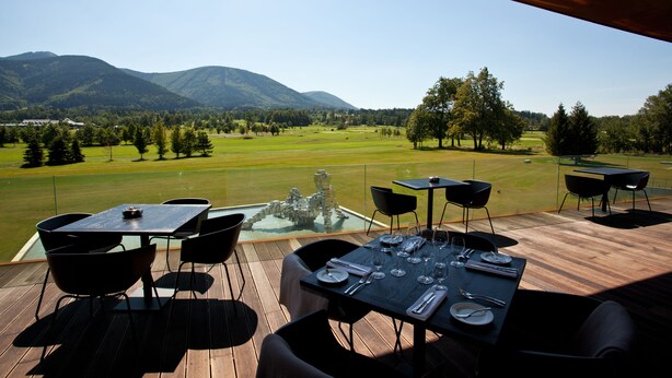 Breakfast, lunch and dinner served - Miura Hotel (Celadna)