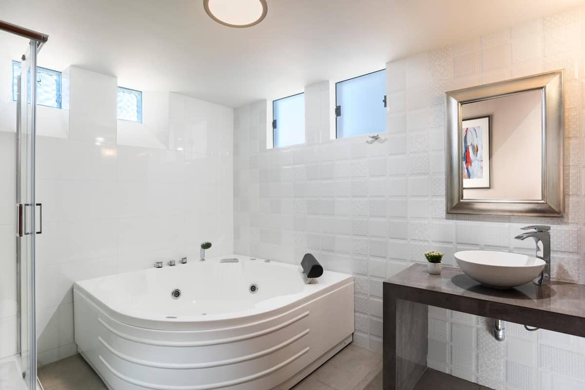 free toiletries, hair dryer, towels