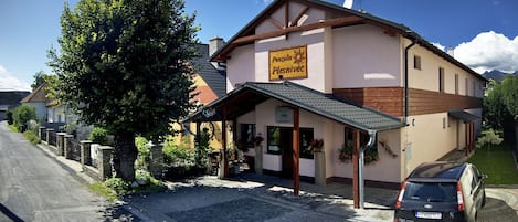 Extérieur