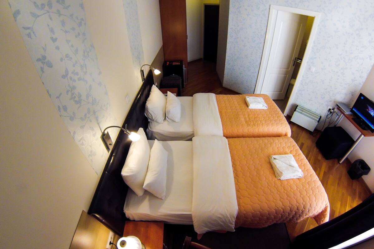 Double or Twin Room | 1 bedroom, minibar, desk, soundproofing