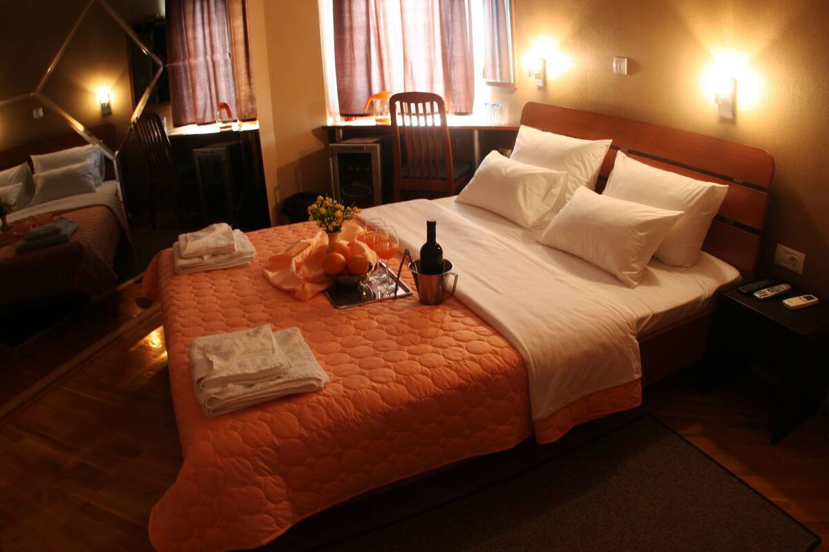 Single Room | 1 bedroom, minibar, desk, soundproofing