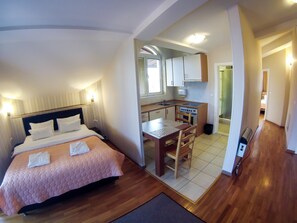 Presidential Suite | 1 bedroom, minibar, individually decorated, individually furnished - Orange Inn Hotel (Skopje)