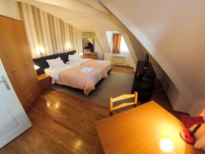 Suite – president | 1 soverom, minibar, individuelt dekorert og individuelt innredet