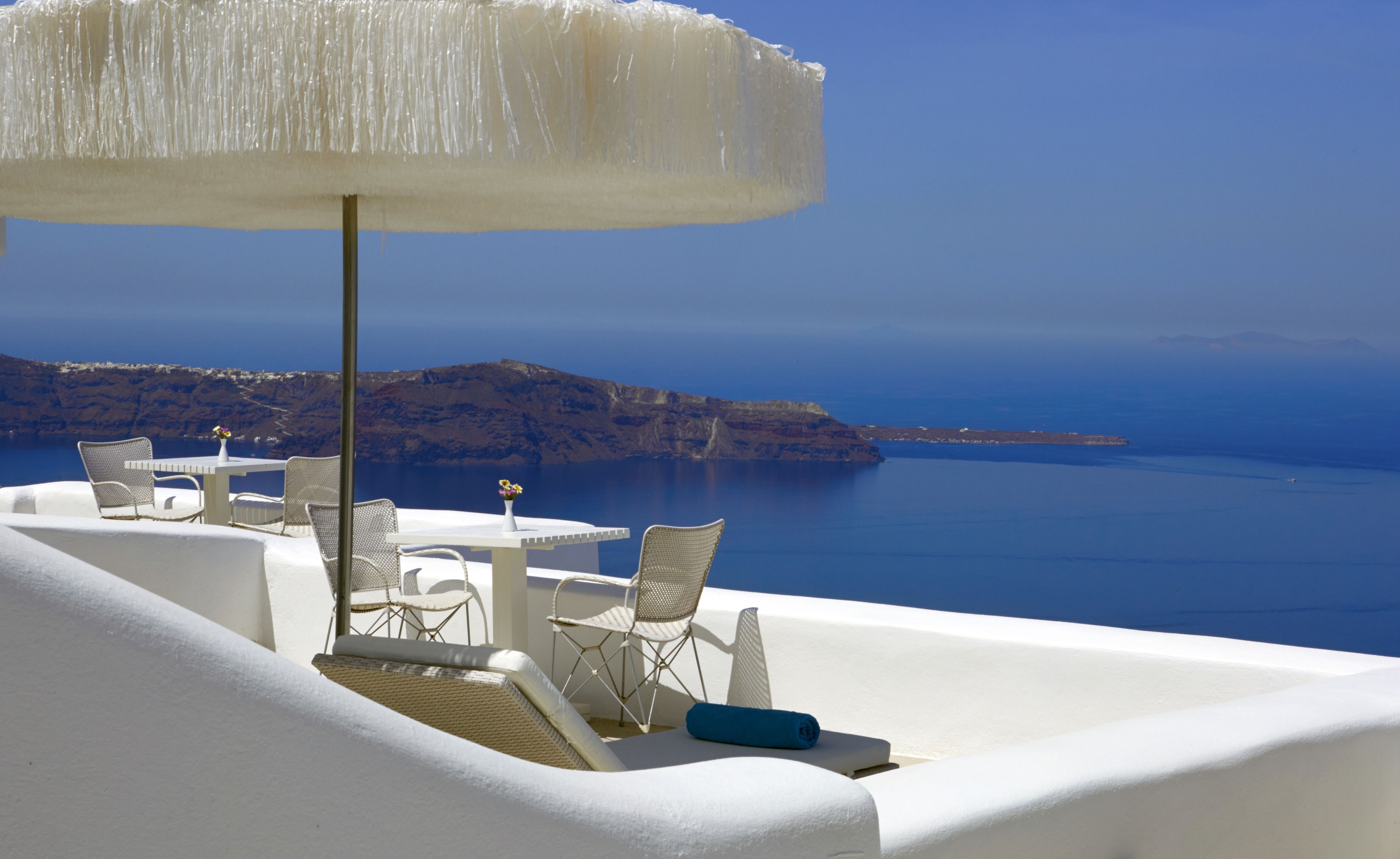 Photo - White Santorini