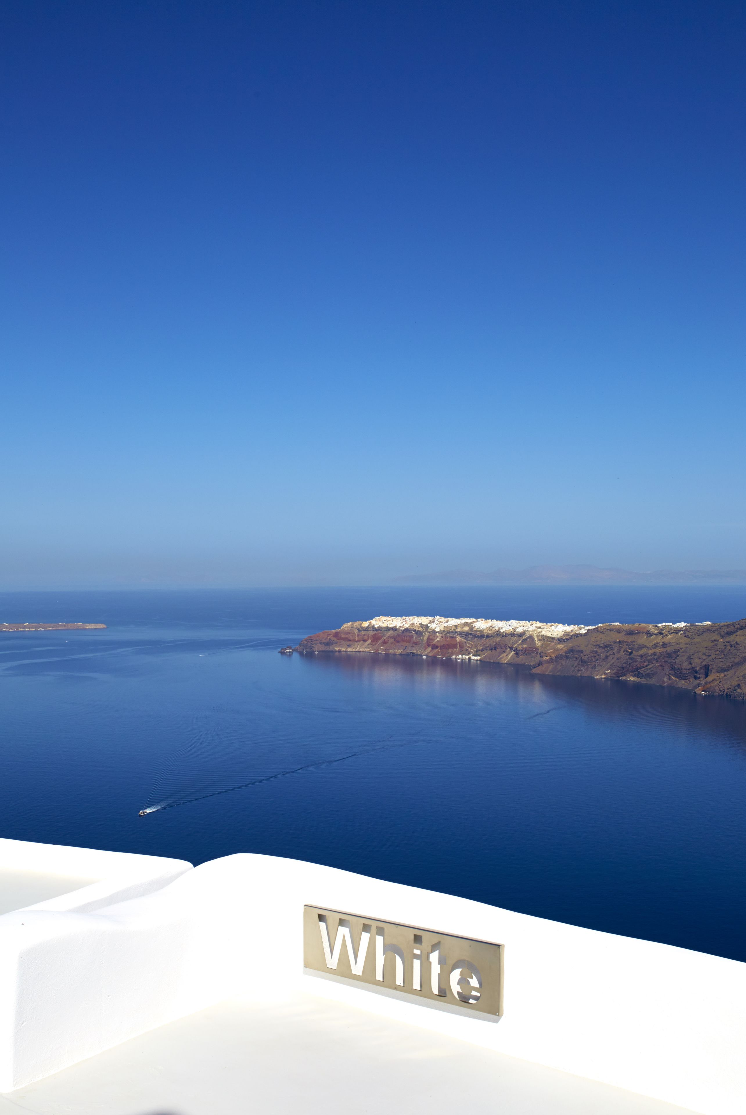 Photo - White Santorini