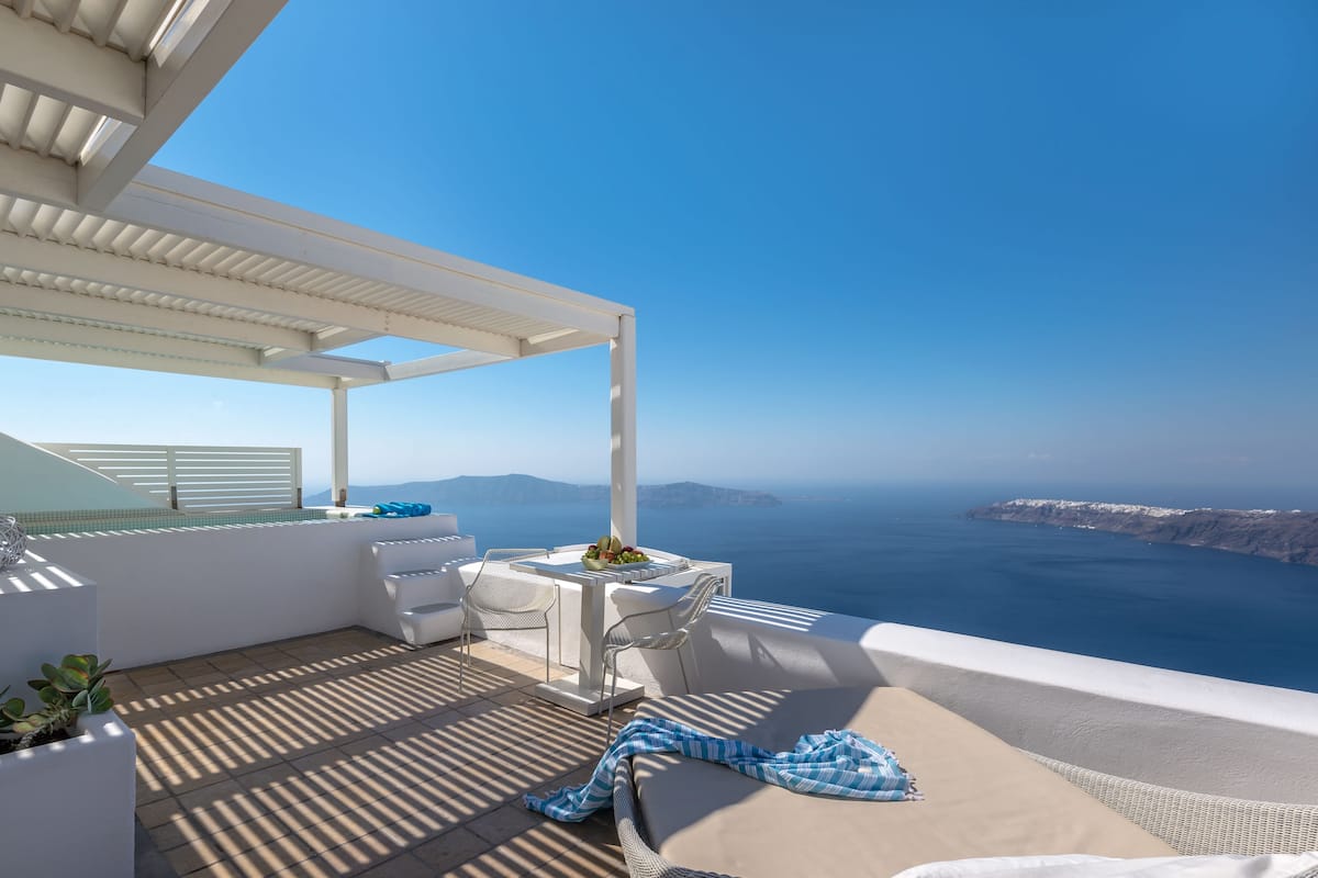 Pearl Honeymoon Suite, Top level, Caldera View, Private terrace (Secluded) | Terassi/patio
