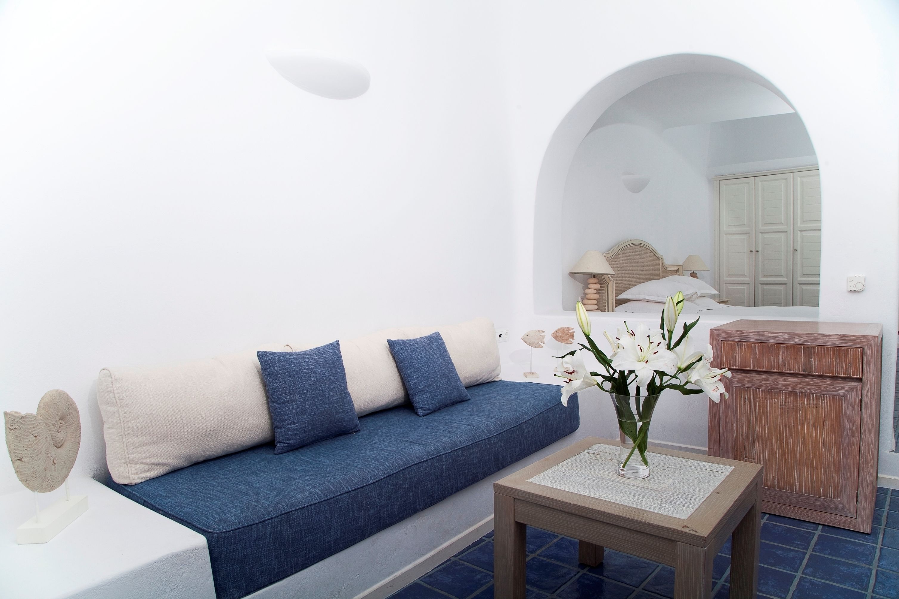 Photo - White Santorini