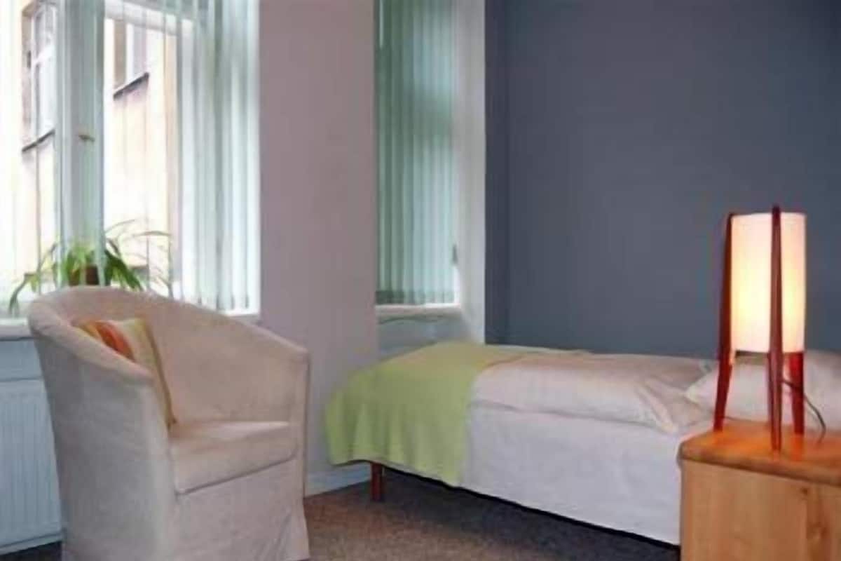 Desk, iron/ironing board, free WiFi, bed sheets