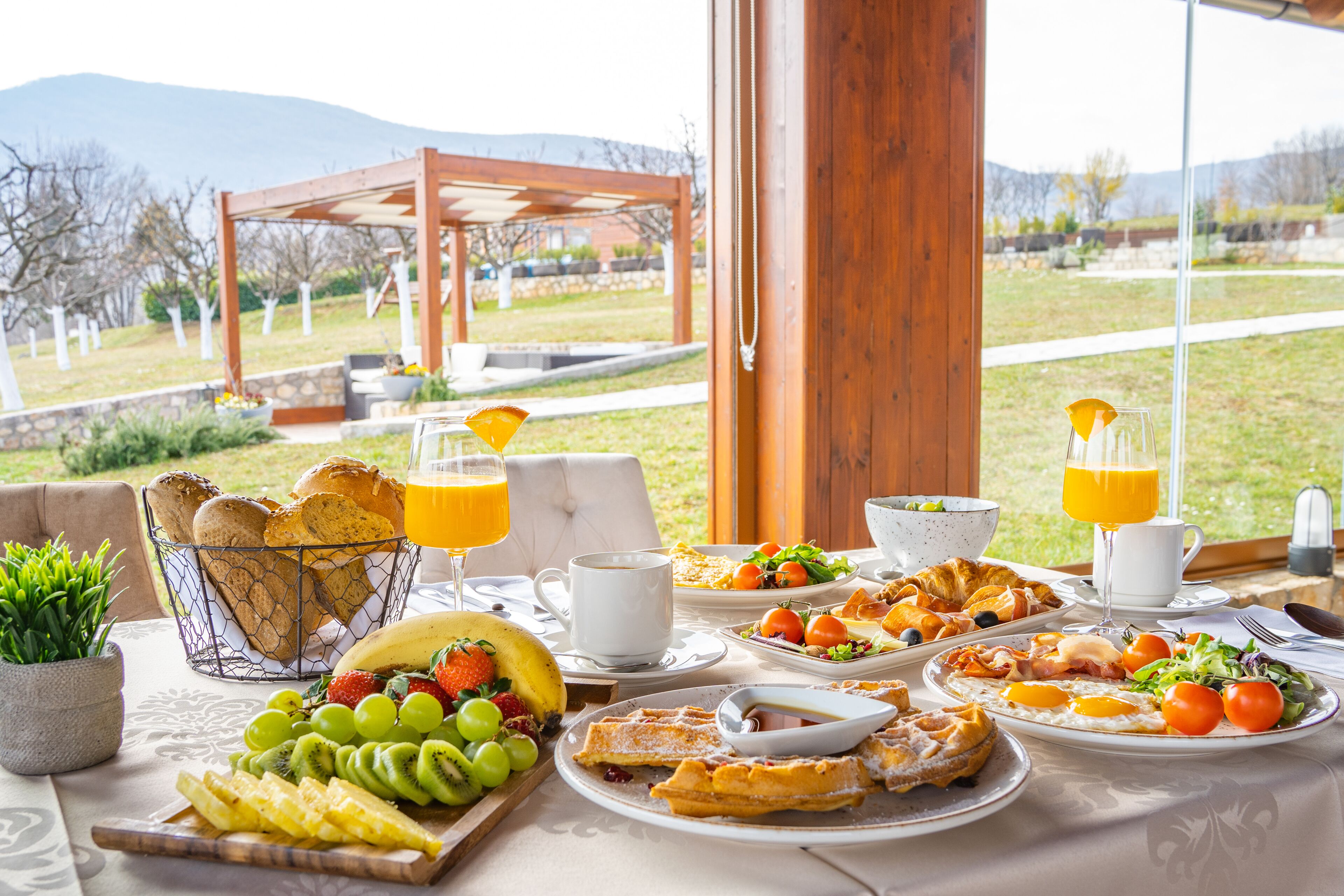 daily buffet breakfast (eur 13.50 per person)