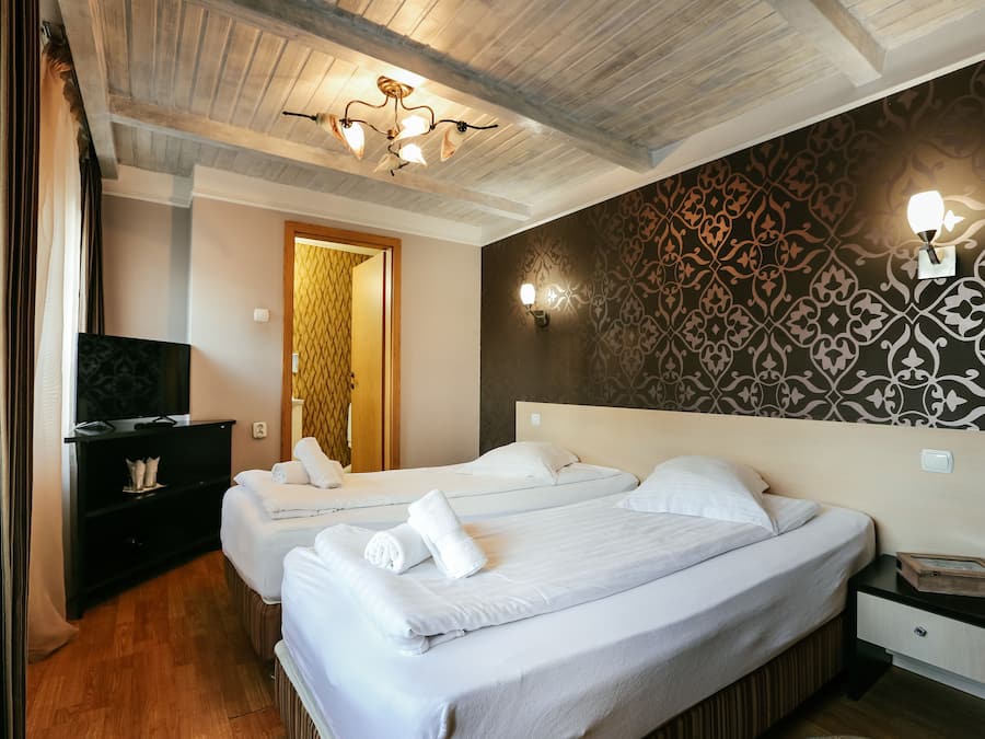 Quarto casal ou duplo | Escrivaninha, quartos à prova de som, ferros/tábuas de passar roupa