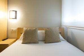 Single Room, 1 Double Bed