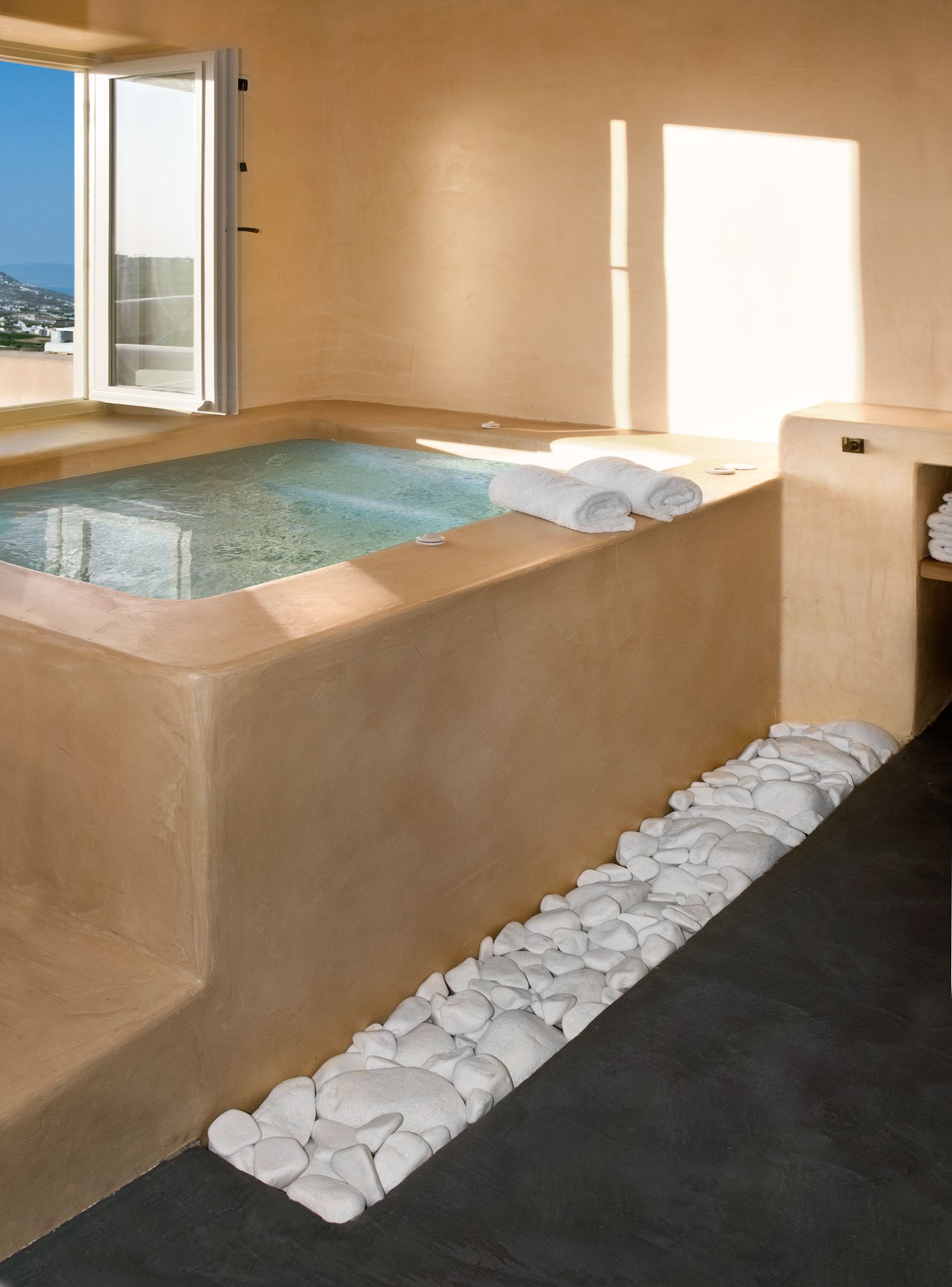 Junior Studio Suite, Hot Tub (Star) | Room amenity