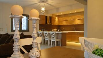 Villa, 4 Bedrooms | Living room | Flat-screen TV, DVD player