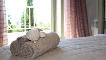 Soundproofing, iron/ironing board, free cots/infant beds, free WiFi