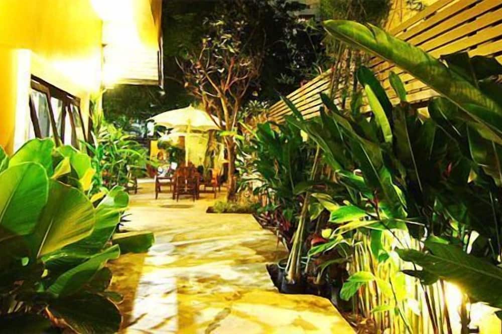 Thapae Boutique House
