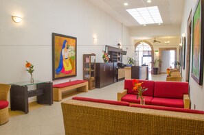Lobby lounge - Hotel Real San Juan (Morelia)