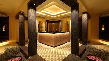 Couples treatment room(s), sauna, hot tub, body treatments, hydrotherapy