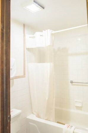 Hair dryer, towels - Dutch Treat Motel (Ronks)