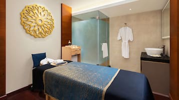 Salas de tratamiento para parejas, baño de vapor y aromaterapia