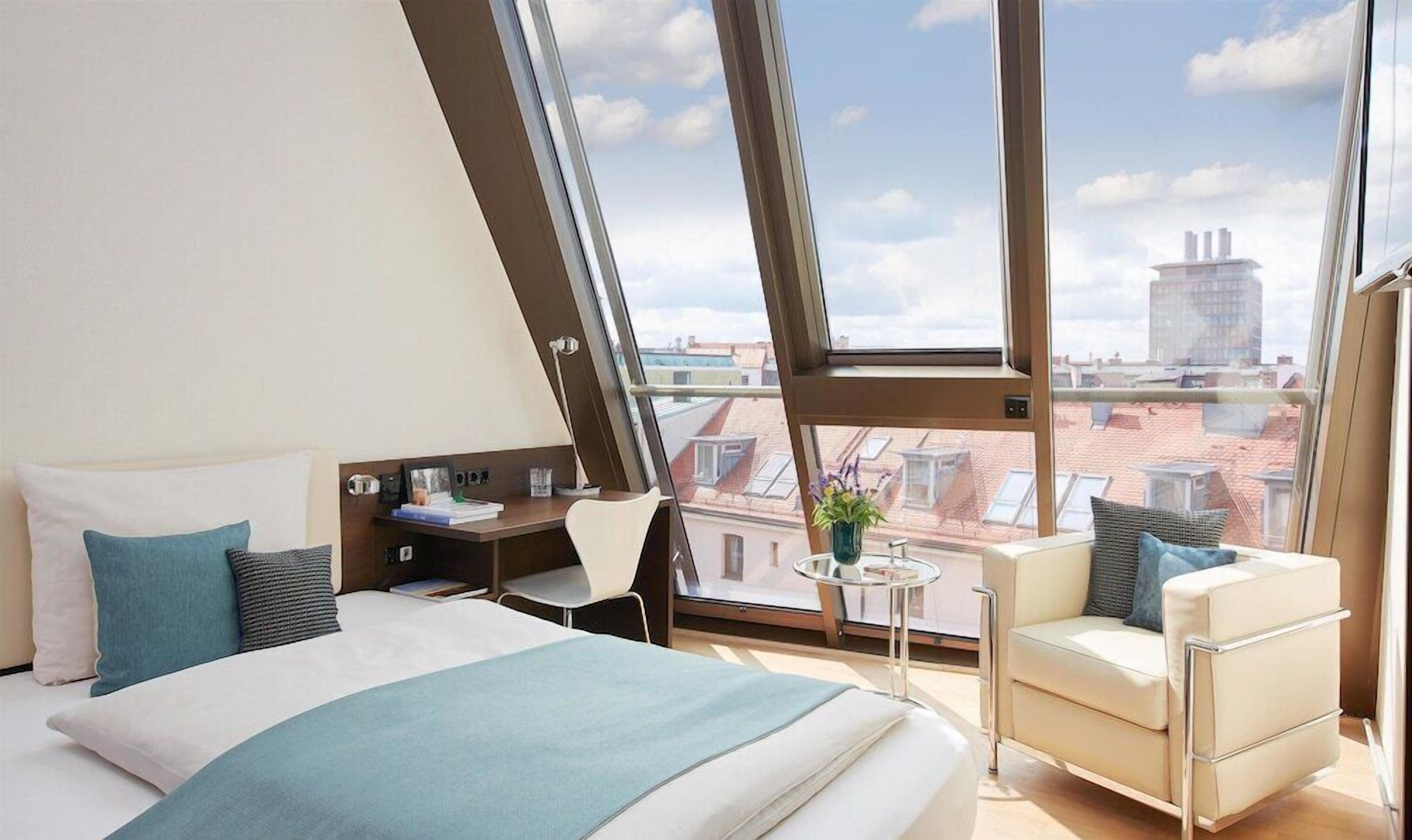Ropa de cama de alta calidad y artículos del minibar gratis 
