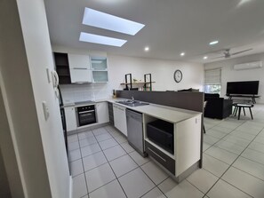Standard Villa, 1 Bedroom | Private kitchen