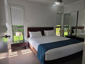 Villa – standard, 2 soverom | Sengetøy av topp kvalitet, individuelt dekorert og individuelt innredet