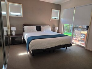 Villa – classic, 3 soverom | Sengetøy av topp kvalitet, individuelt dekorert og individuelt innredet