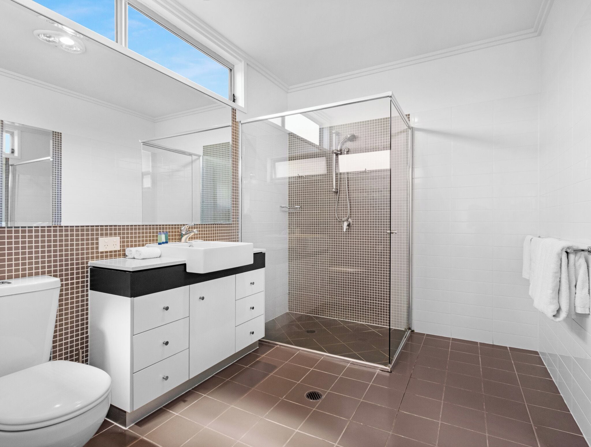 Classic Villa, 2 Bedrooms | Bathroom | Combined shower/tub, deep soaking tub, free toiletries, hair dryer