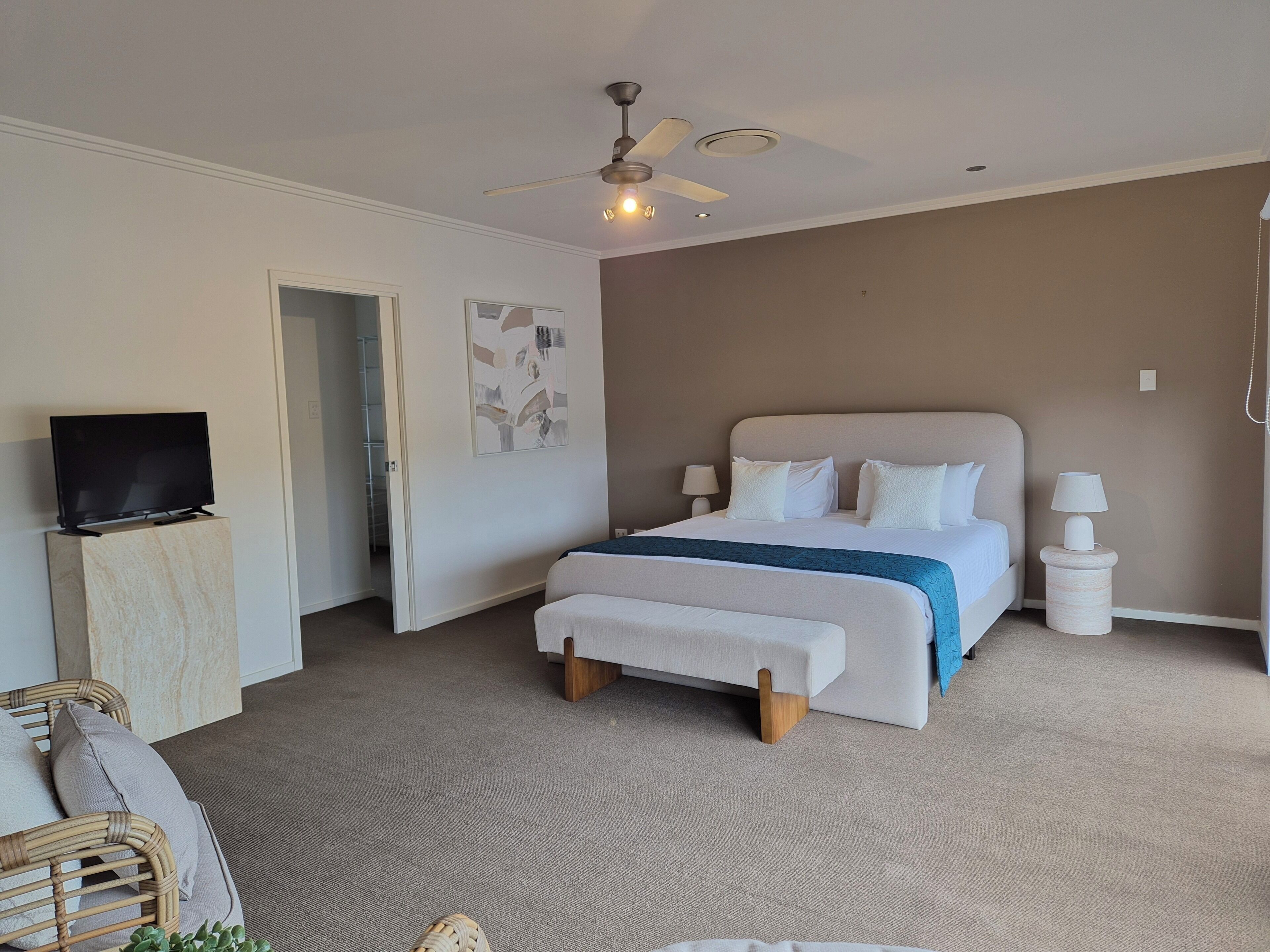 Executive Villa | Premium bedding, individually decorated, individually furnished