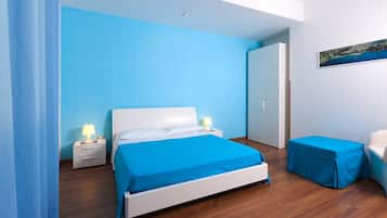 Standard-Doppelzimmer, Balkon | Hochwertige Bettwaren, Daunenbettdecken, Bügeleisen/Bügelbrett