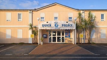 Fachada da propriedade