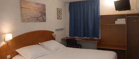 Bureau, rideaux occultants, Wi-Fi gratuit, draps fournis