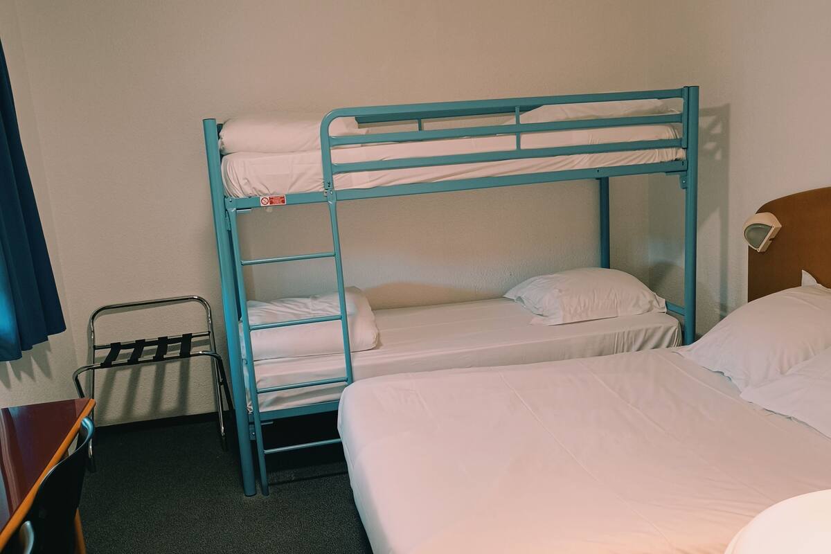 family room | 1 bedroom, desk, blackout curtains, free wifi