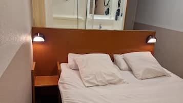 Chambre Double | Bureau, rideaux occultants, chambres insonorisées, Wi-Fi gratuit