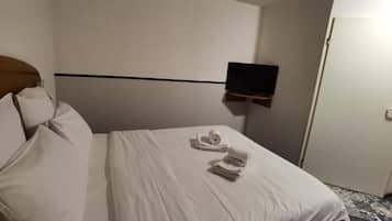 Standard Room, Mobility Accessible | Desk, blackout drapes, soundproofing, iron/ironing board
