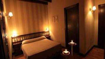 Escritorio, sistema de insonorización y cunas