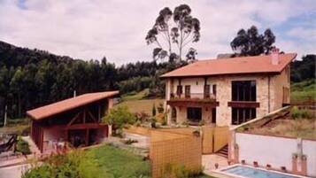 Fachada de la propiedad