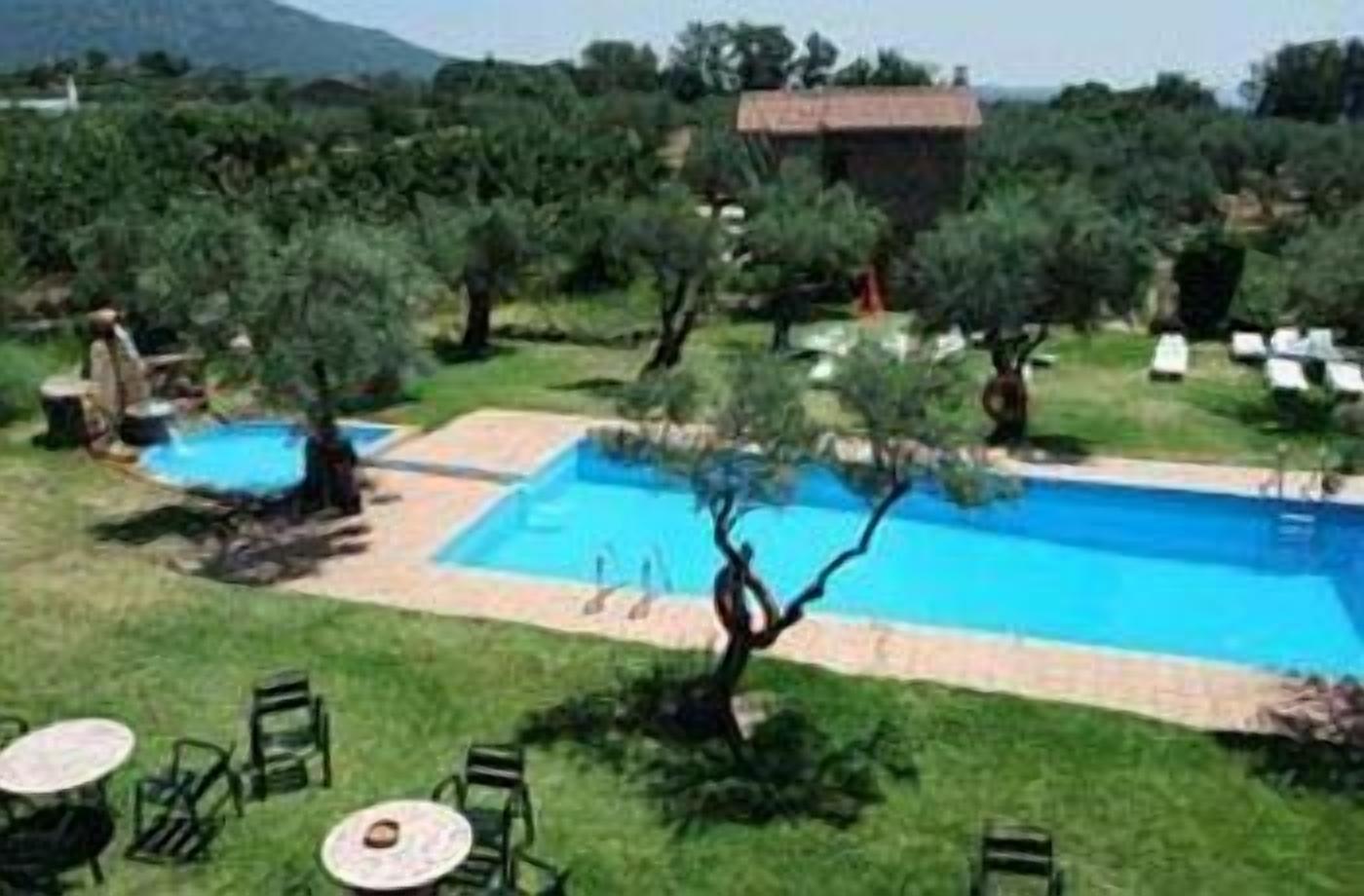 seasonal outdoor pool, open 10:30 am to 9:00 pm, pool umbrellas