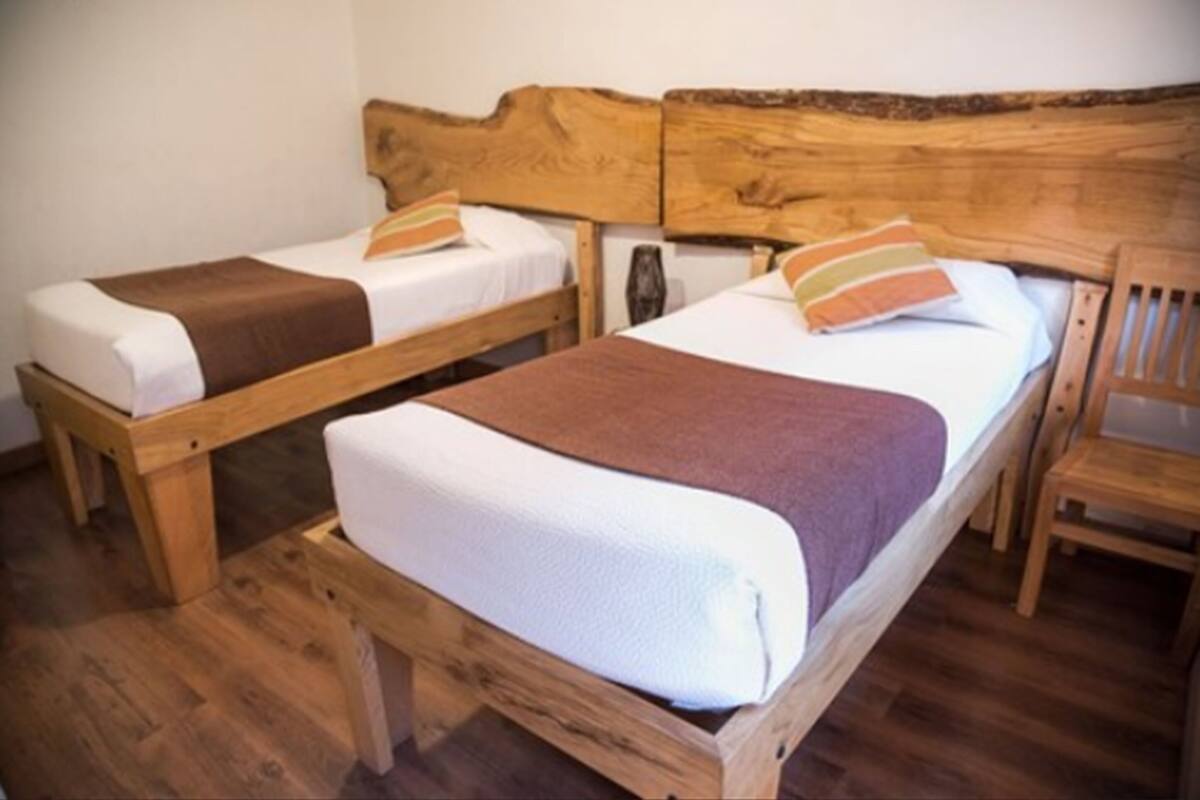 Cofres nos quartos, individualmente decorados