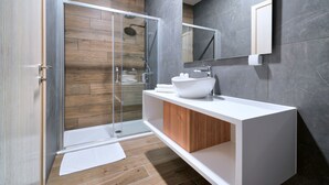 Single Room | Bathroom