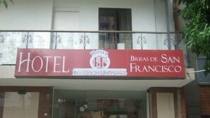 Entrée de l’hébergement