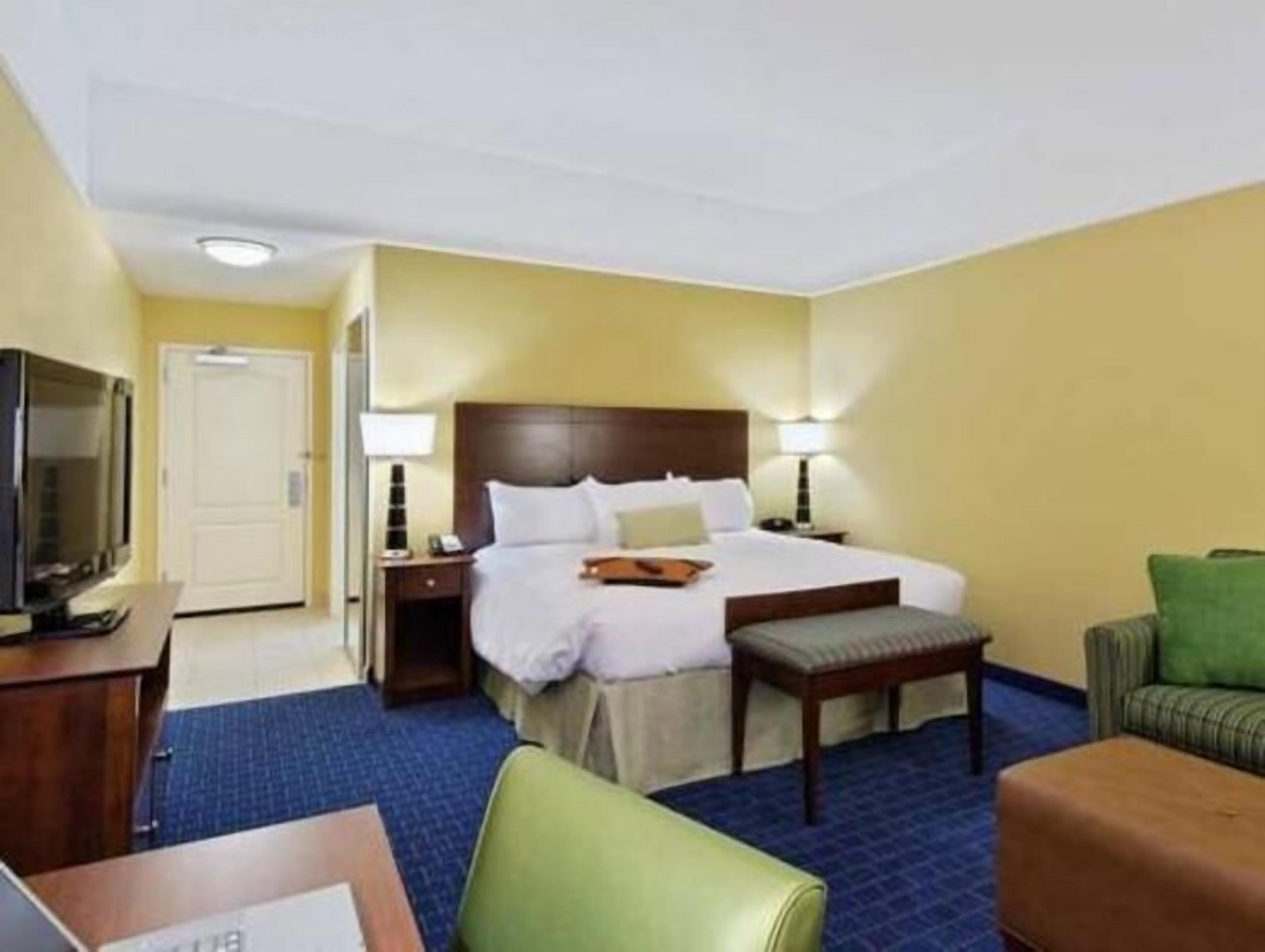 Free cribs/infant beds, free WiFi, bed sheets
