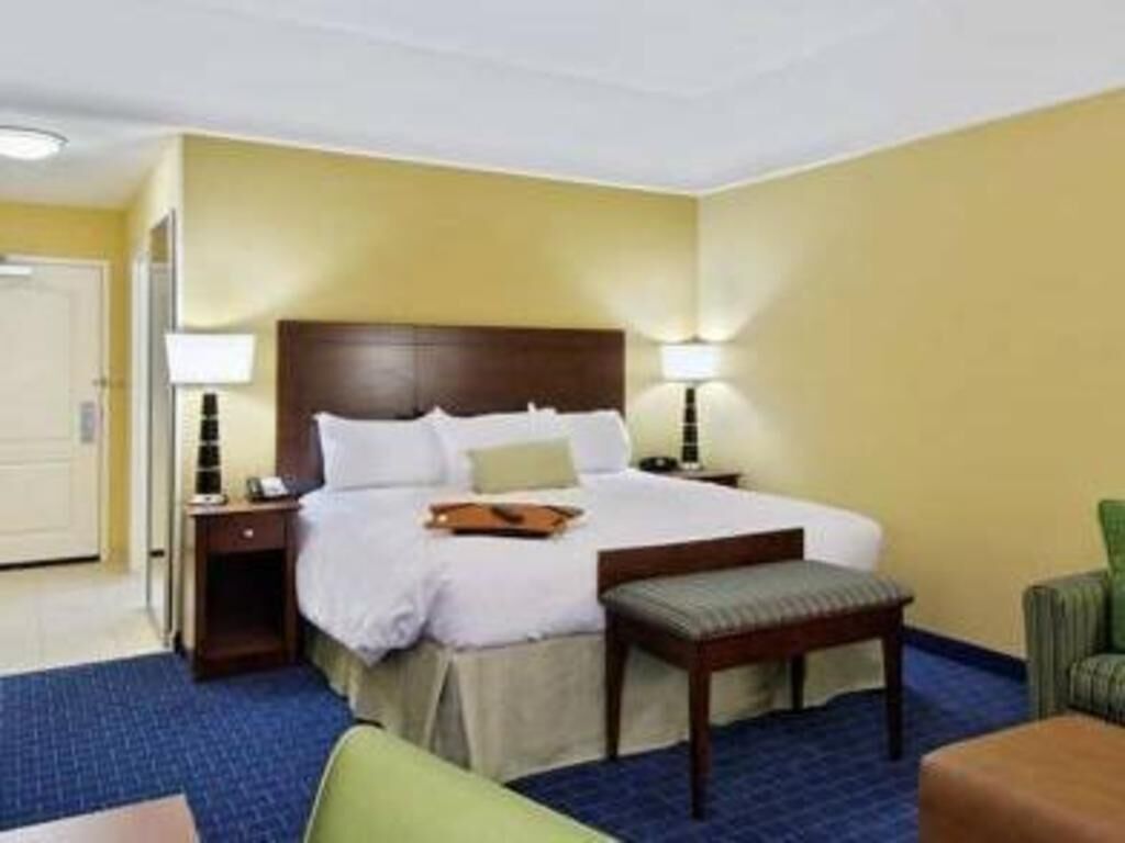 Free cribs/infant beds, free WiFi, bed sheets