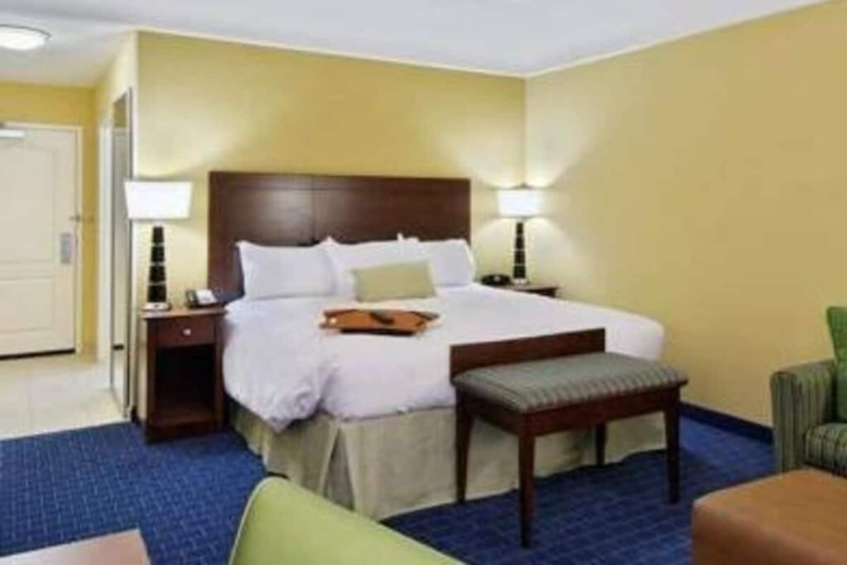 Free cribs/infant beds, free WiFi, bed sheets