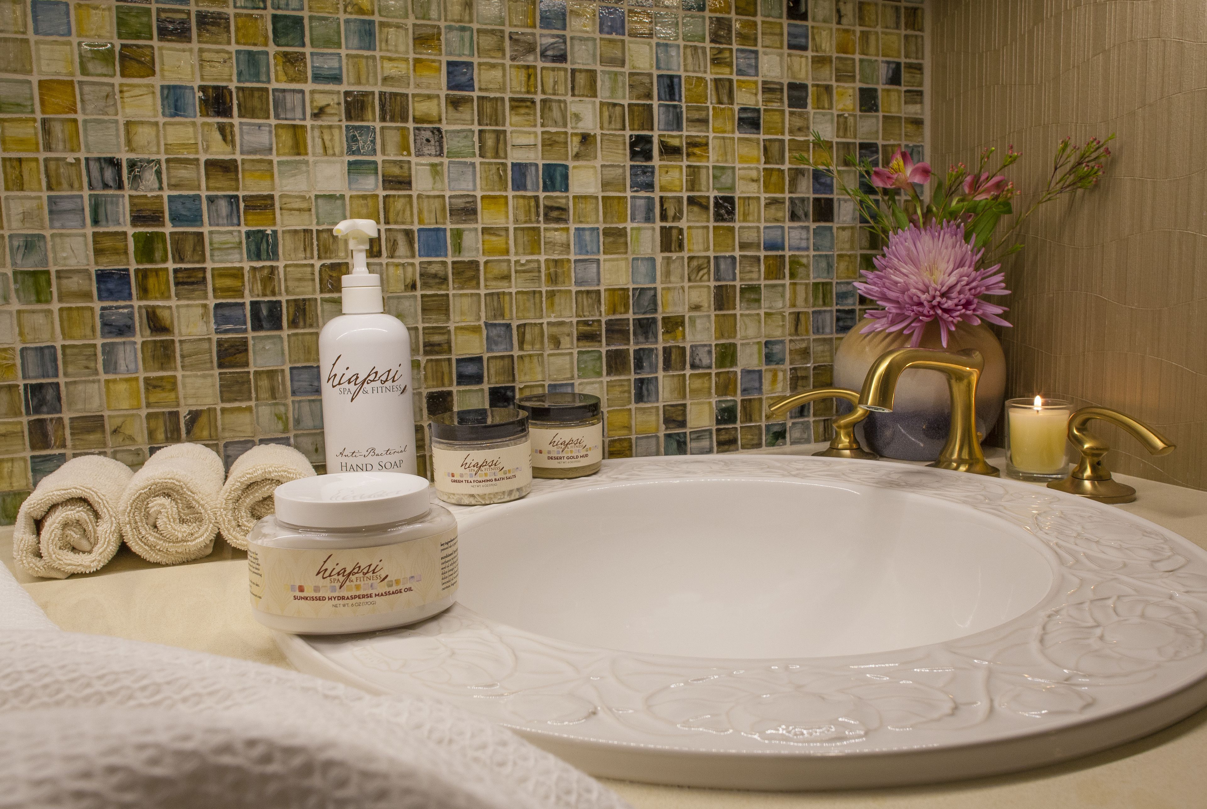 hot tub, body treatments, aromatherapy, body scrubs, facials