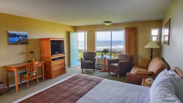 Standard Double Room | Living area
