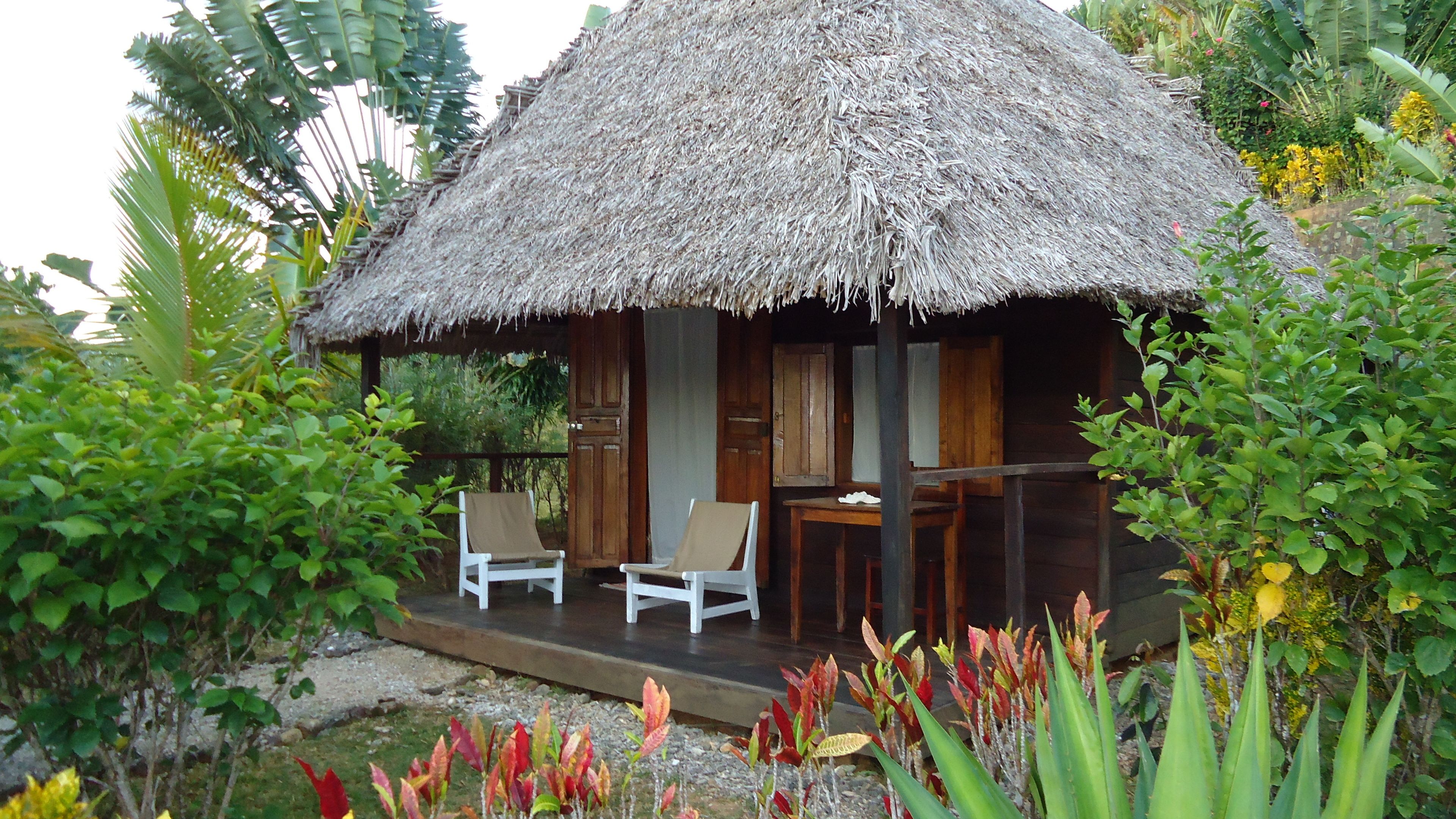 in-room safe, laptop workspace, blackout curtains, bed sheets