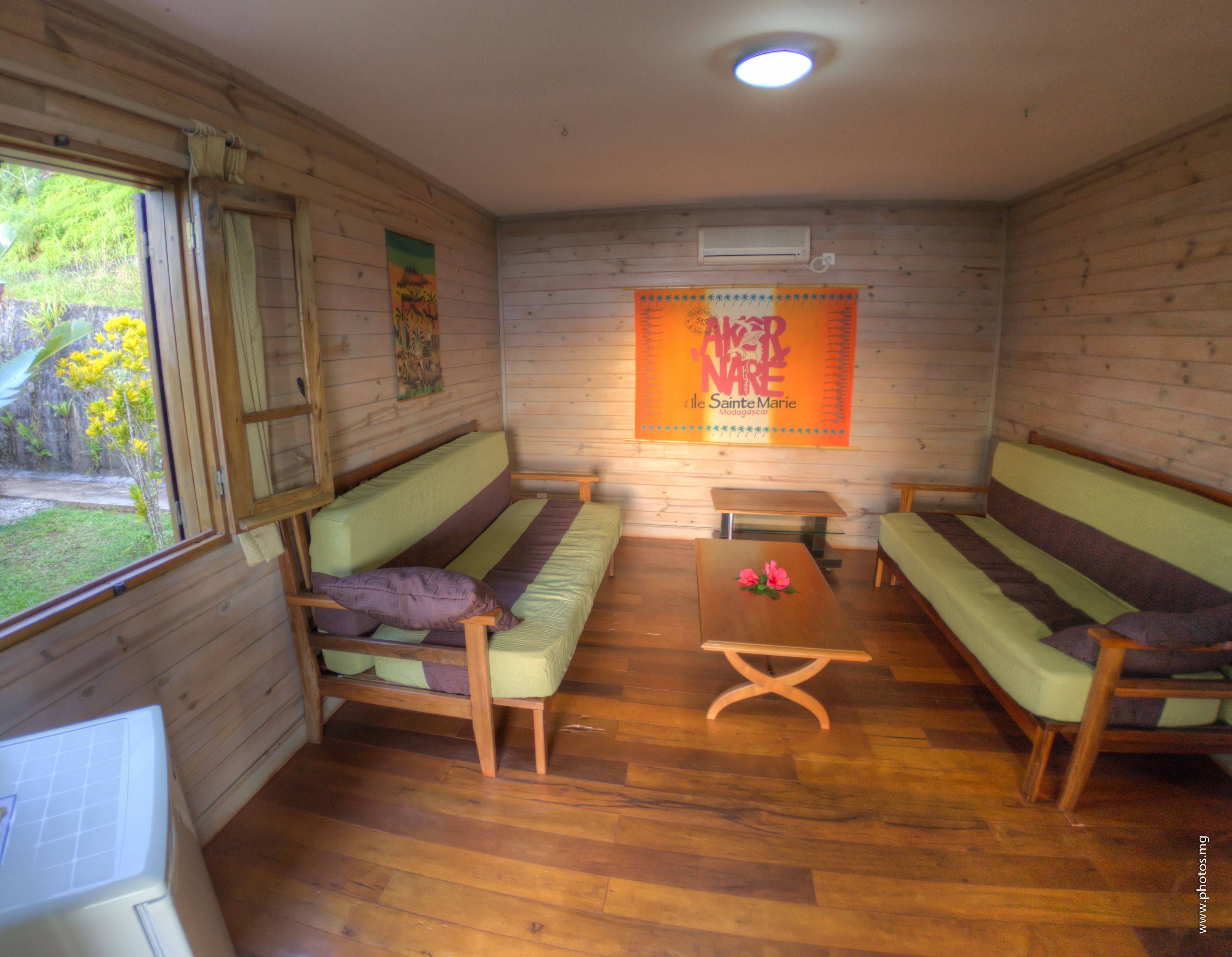 single deluxe bungalow | minibar