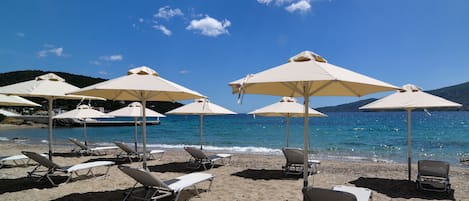 Privat strand, snorkling, vattenskidÄkning och fiske